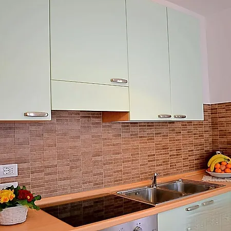 Апартаменти Caba D'annunzio Бардоліно