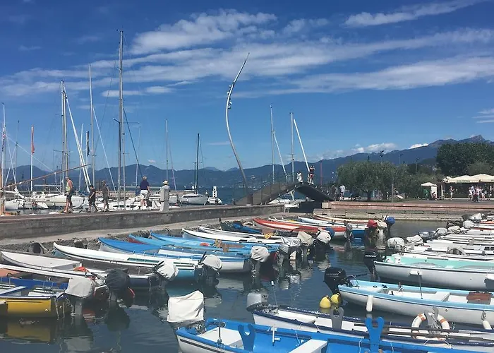 Апартаменти Caba D'annunzio Бардоліно